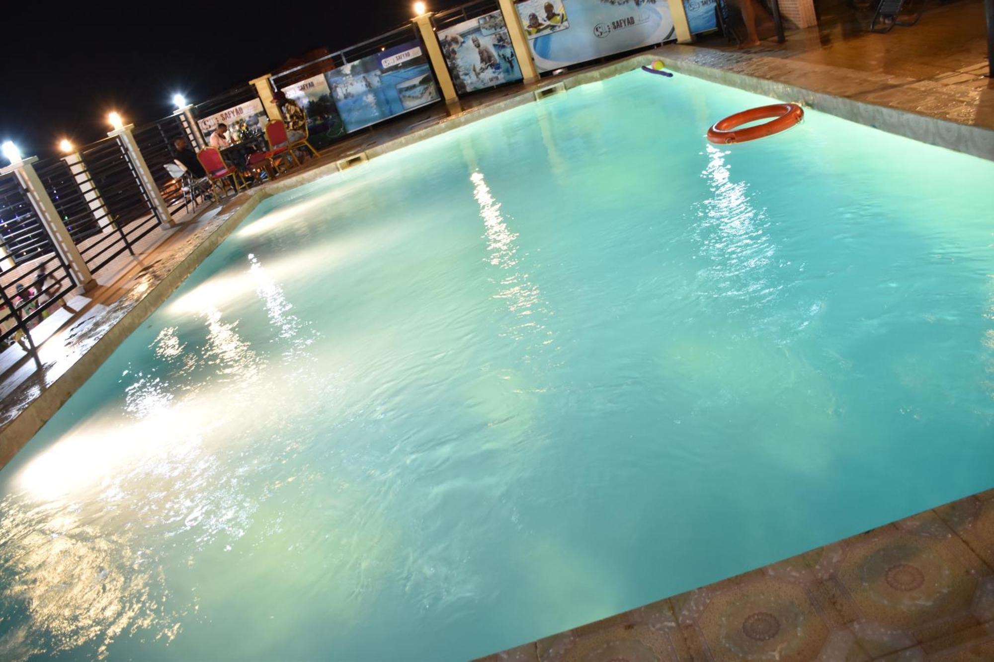 Safyad Hotel Яунде Екстер'єр фото