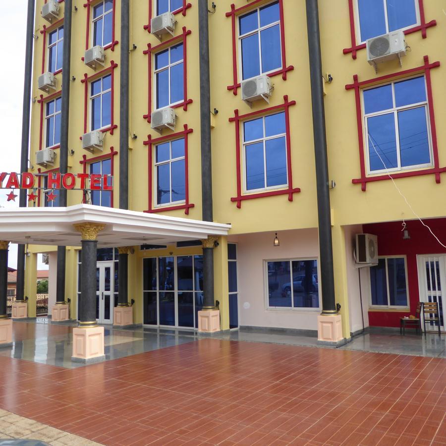Safyad Hotel Яунде Екстер'єр фото