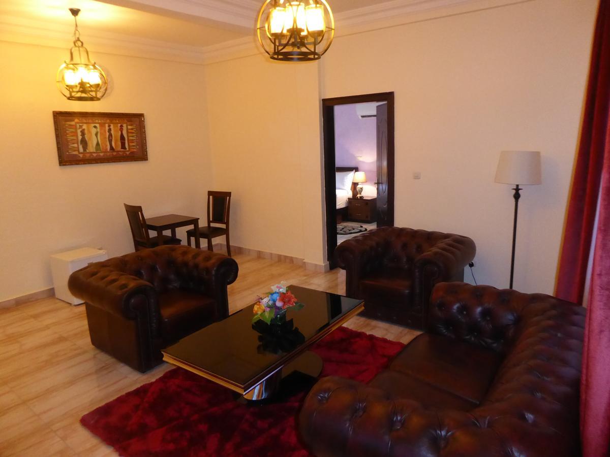 Safyad Hotel Яунде Екстер'єр фото