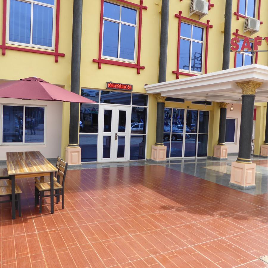 Safyad Hotel Яунде Екстер'єр фото