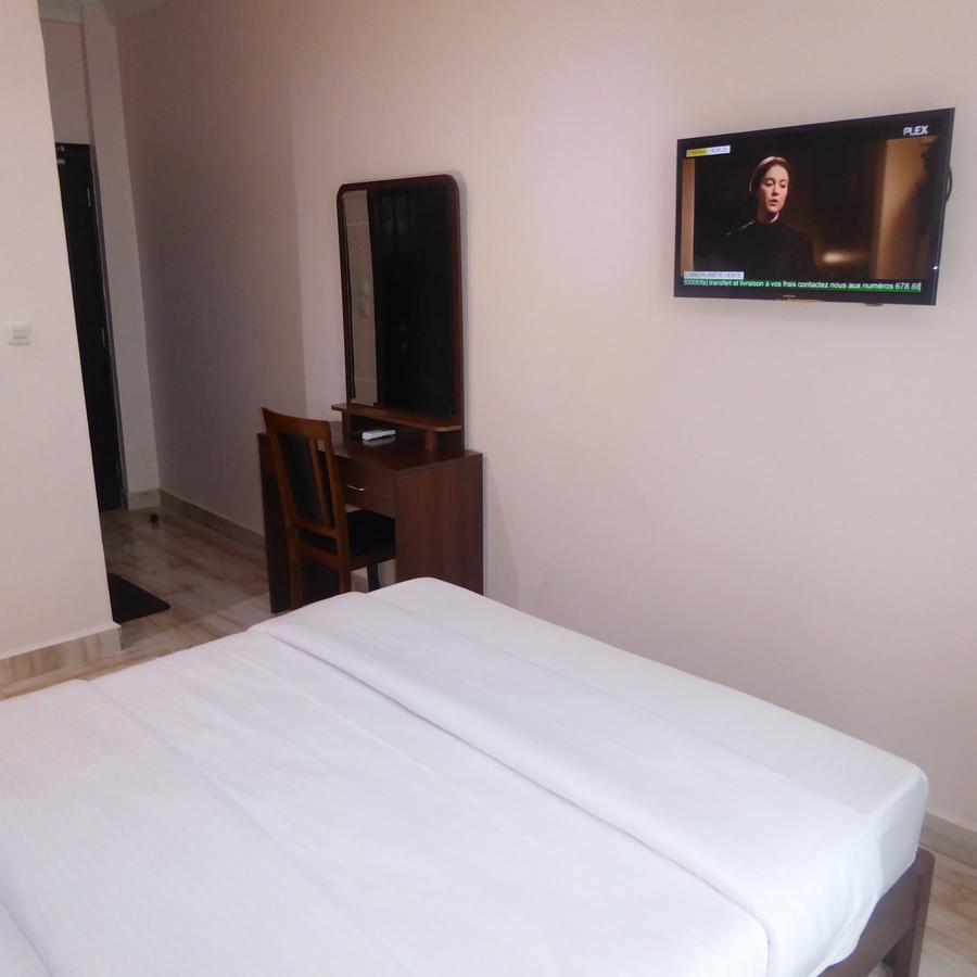 Safyad Hotel Яунде Екстер'єр фото
