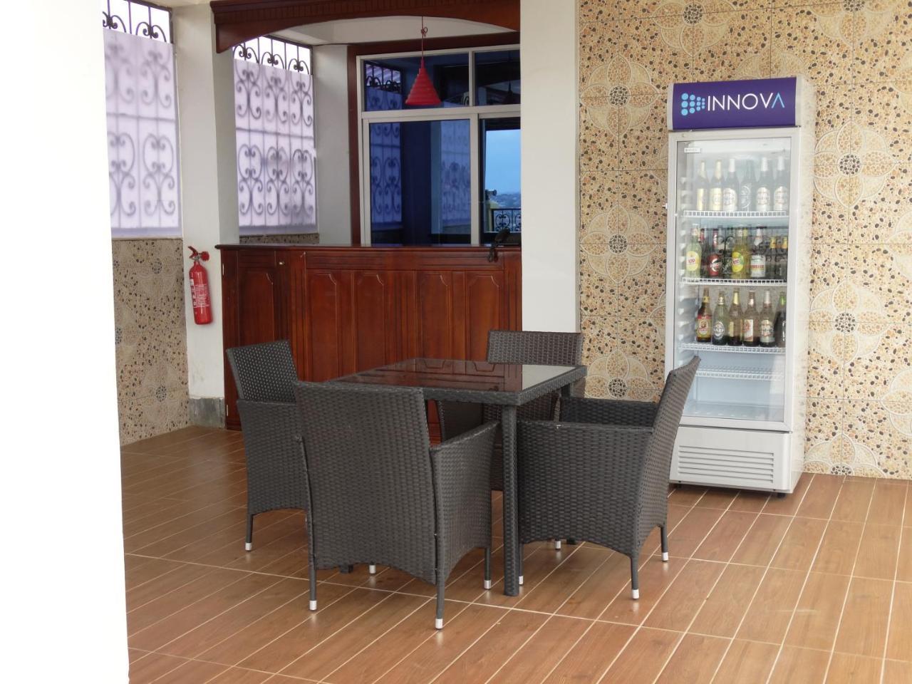 Safyad Hotel Яунде Екстер'єр фото